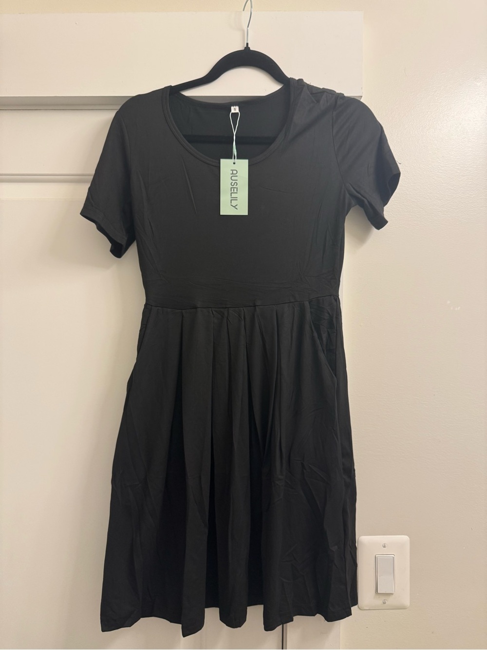 RuseLily Black Short Sleeve Fit-and-Flare Dress